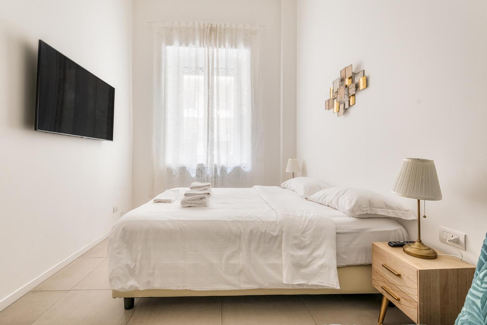 Brand New Milano 5 Pax Wifi Corso Sempione Apartment Luaran gambar
