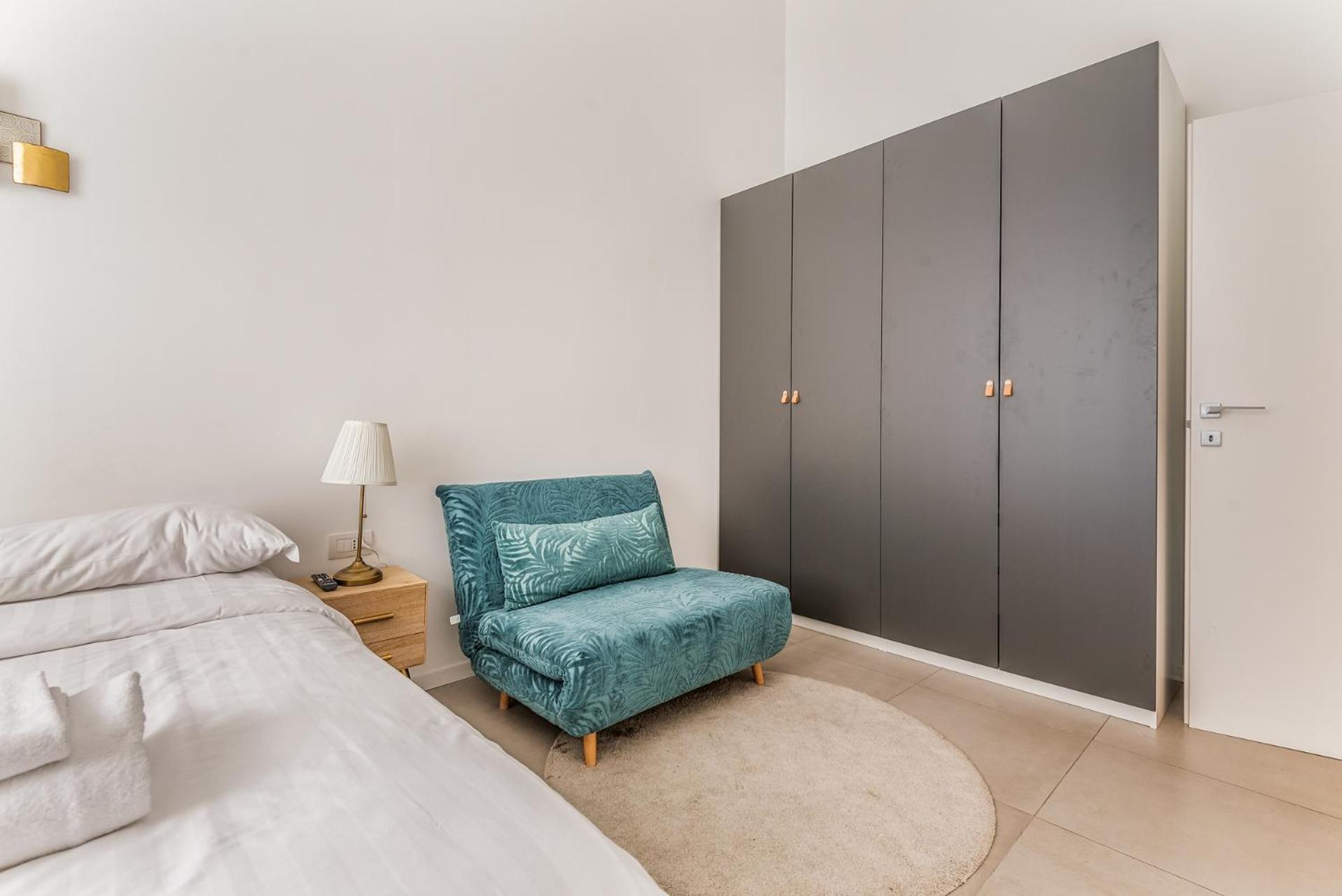 Brand New Milano 5 Pax Wifi Corso Sempione Apartment Luaran gambar