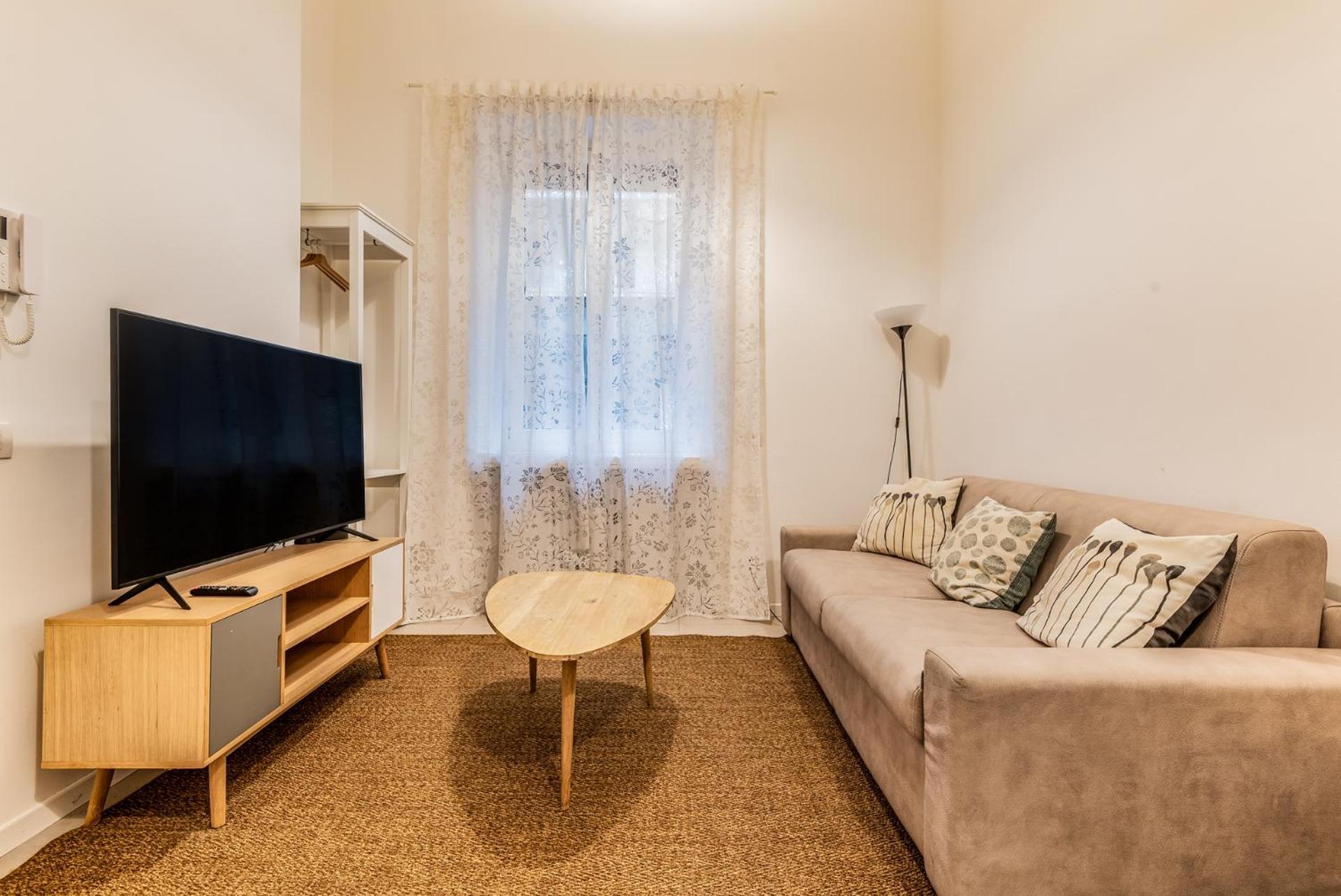 Brand New Milano 5 Pax Wifi Corso Sempione Apartment Luaran gambar